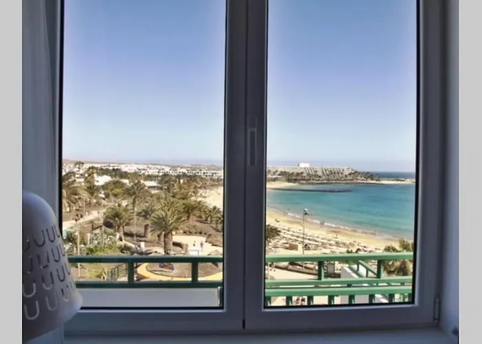 Design Vivienda V El Burgao By The Sea