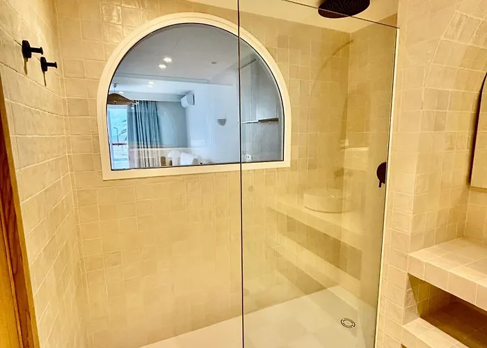 Neptuno Suites - Adults Only